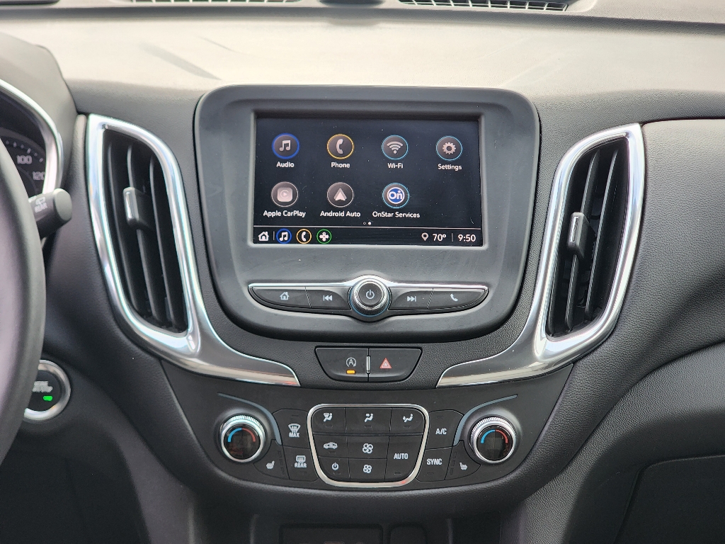 2022 Chevrolet Equinox LT photo 3