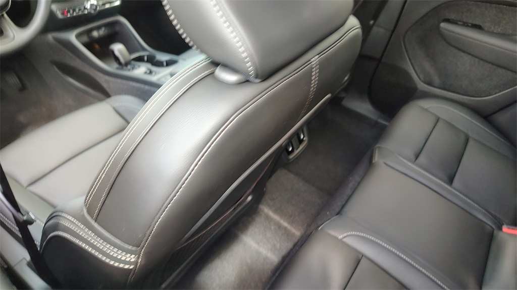 2026 Volvo XC40 Core photo 27