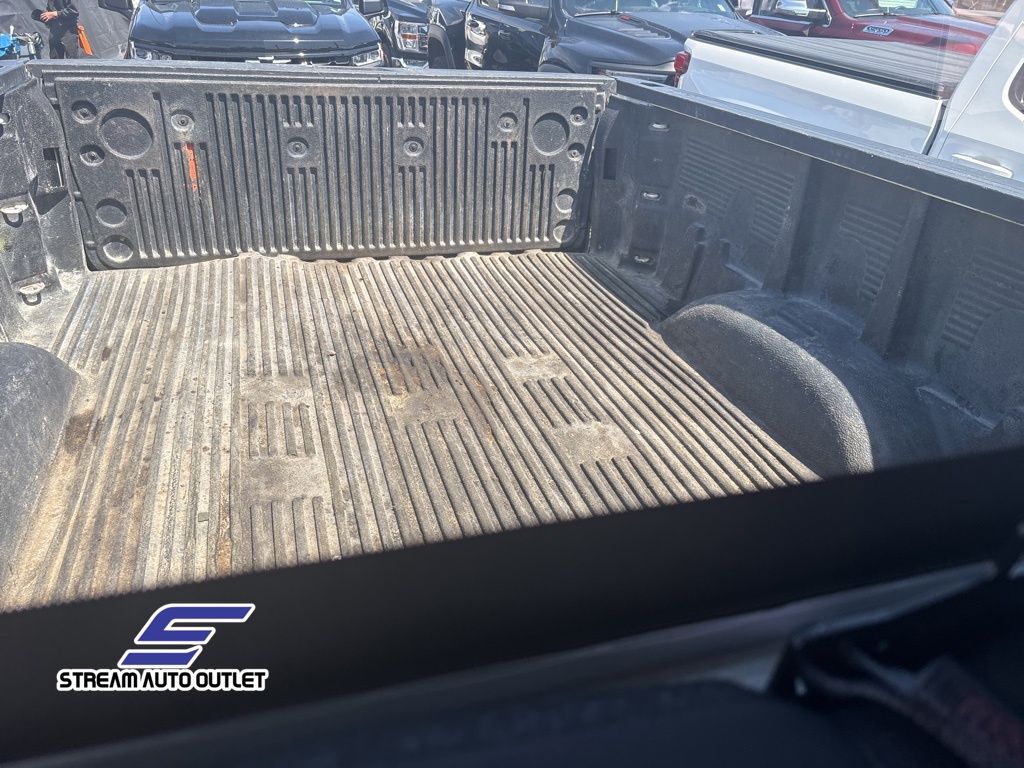 2022 Chevrolet Silverado 2500HD Custom photo 16