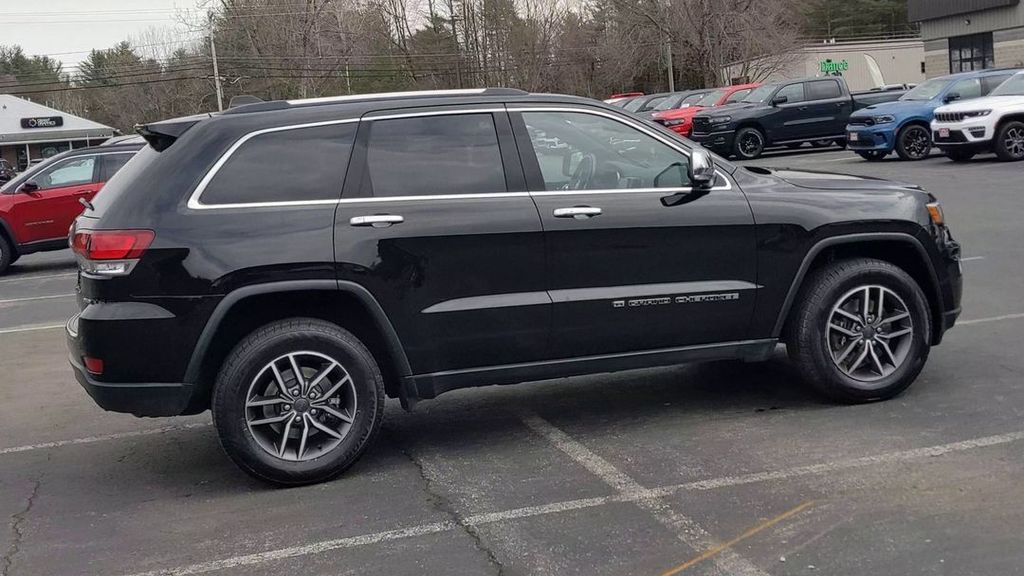 2022 Jeep Cherokee Limited photo 3