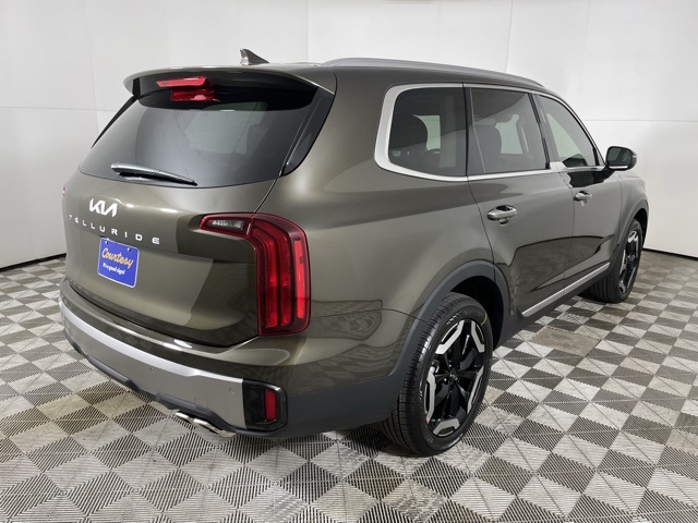 2025 Kia Telluride S photo 4