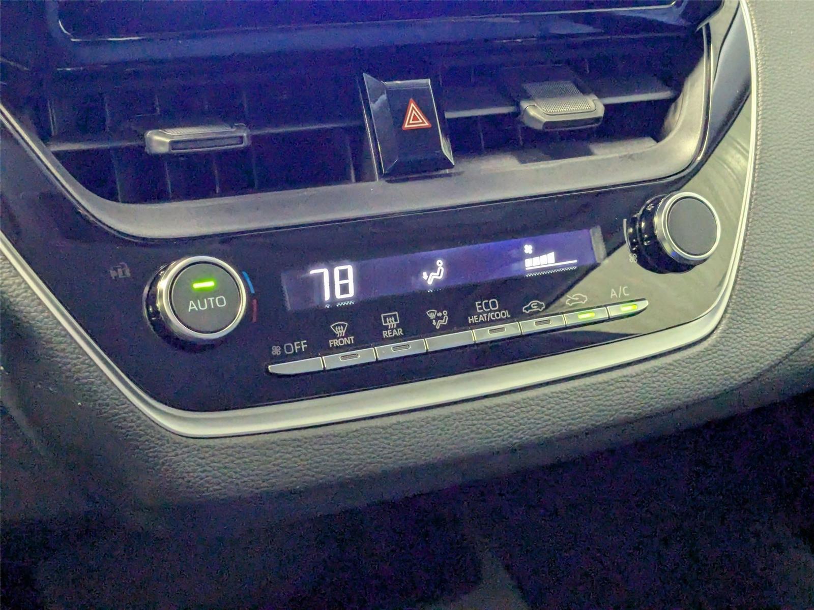 2025 Toyota Corolla LE photo 20