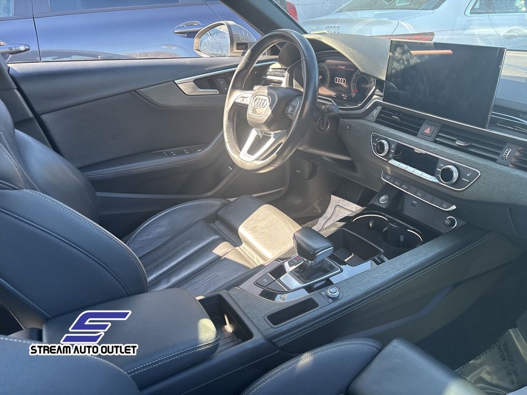 2023 Audi A4 45 S line Premium Plus photo 6