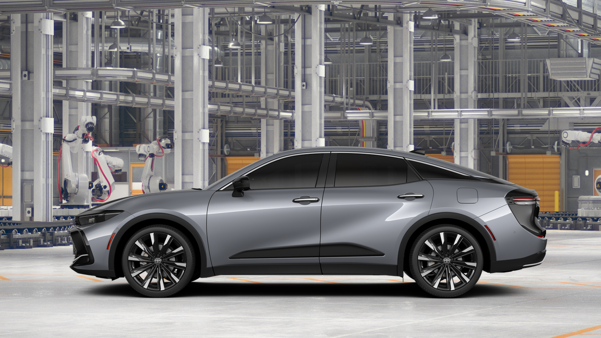 2026 Toyota Crown Platinum photo 4