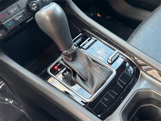 2022 Jeep Compass Latitude Lux photo 17