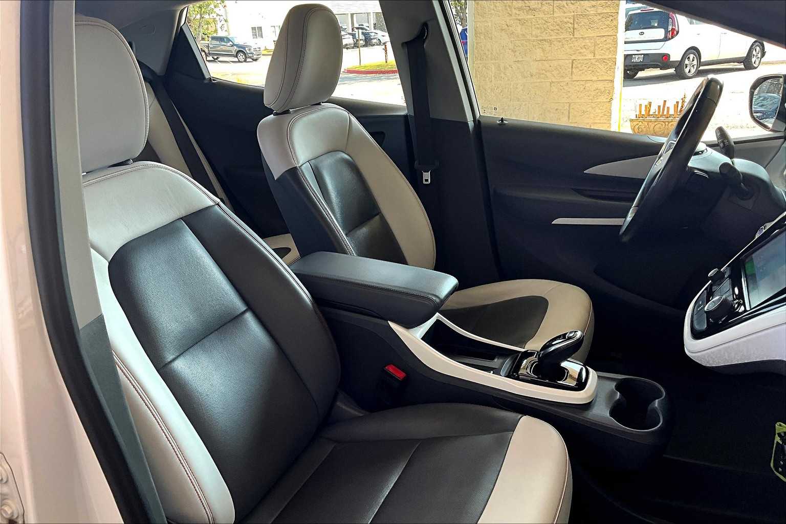2019 Chevrolet Bolt EV Premier photo 8