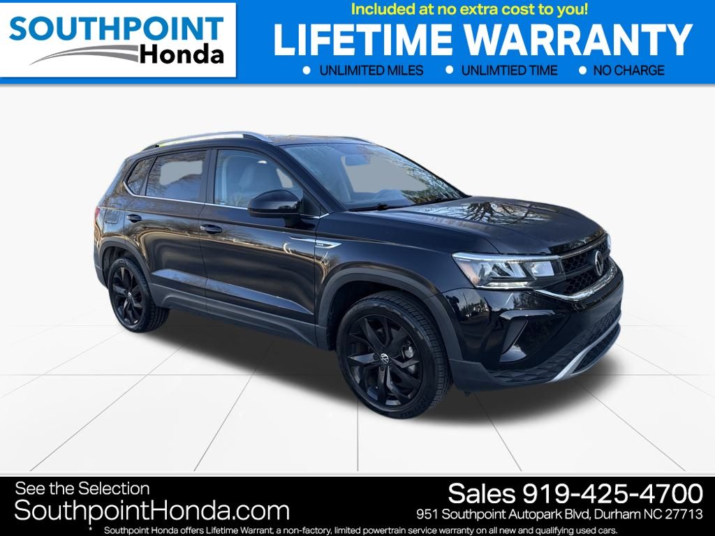 2022 Volkswagen Taos SE's photo