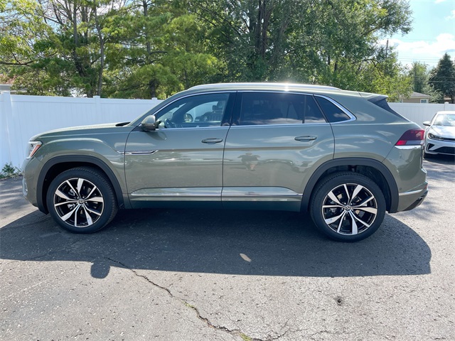 2026 Volkswagen Atlas Cross Sport SEL SE Premium R-Line photo 24
