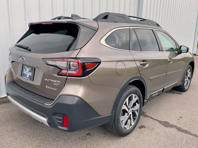 2021 Subaru Outback Limited XT photo 3