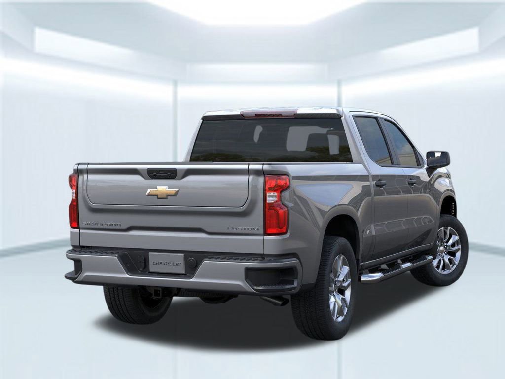 2026 Chevrolet Silverado 1500 Custom photo 3