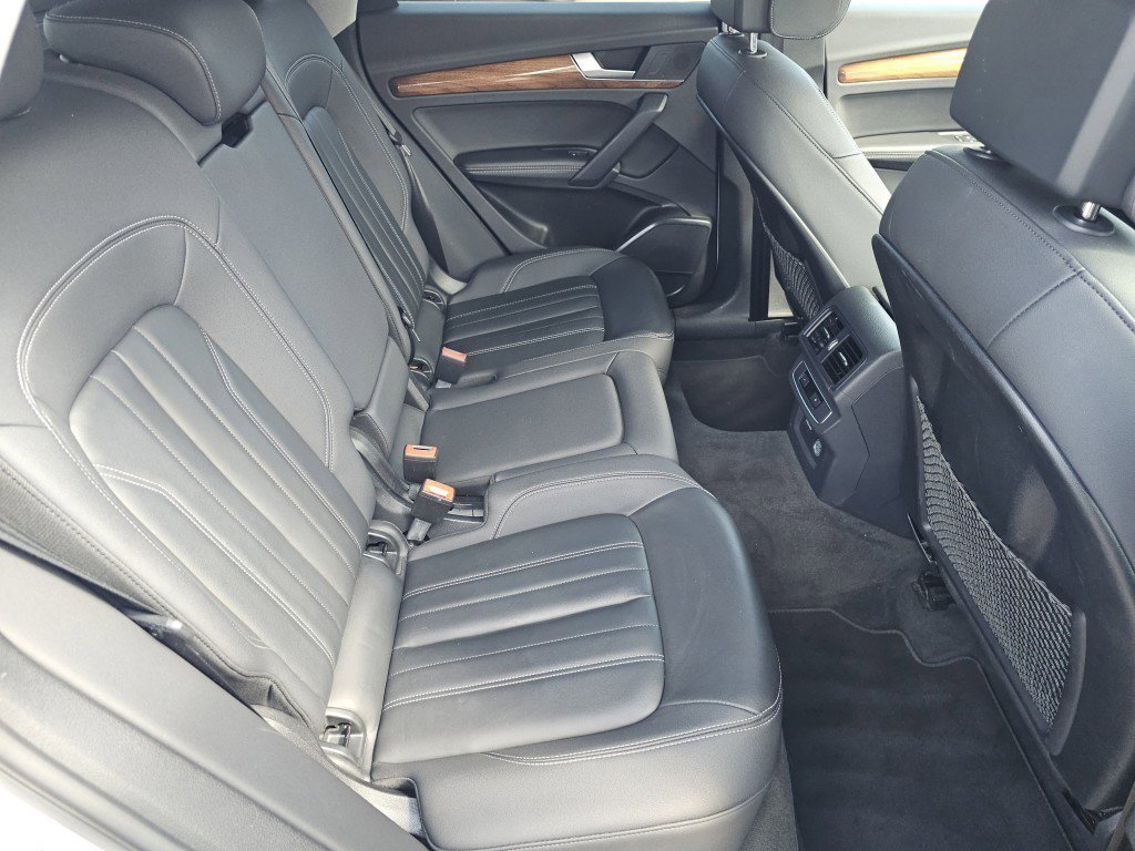 2022 Audi Q5 45 S line Premium photo 5