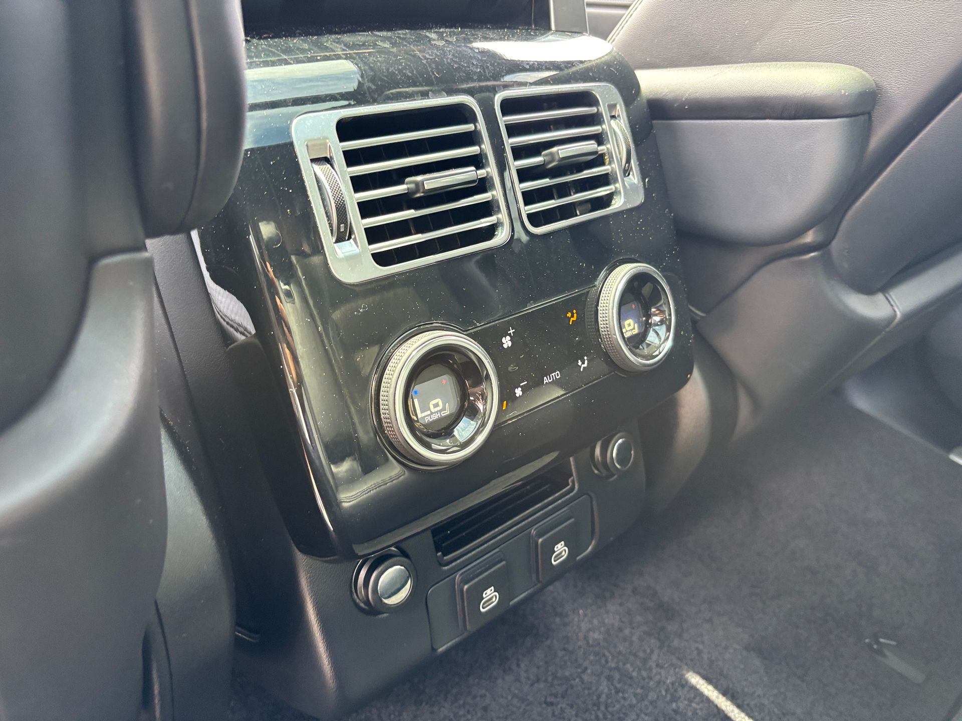 2022 Land Rover Range Rover HSE Westminster Edition photo 16