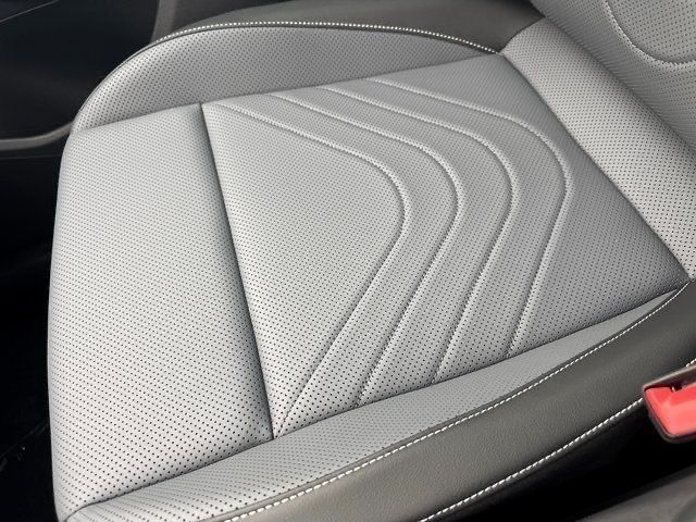 2025 Volkswagen Tiguan SE photo 27