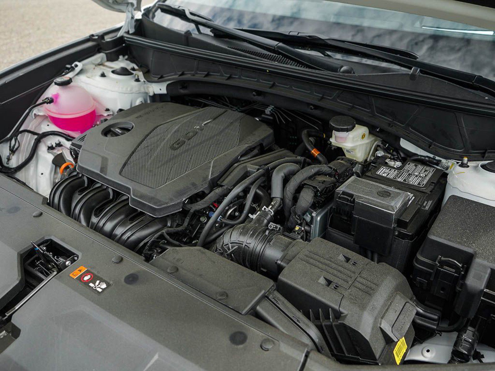 2025 Hyundai Tucson Limited photo 6