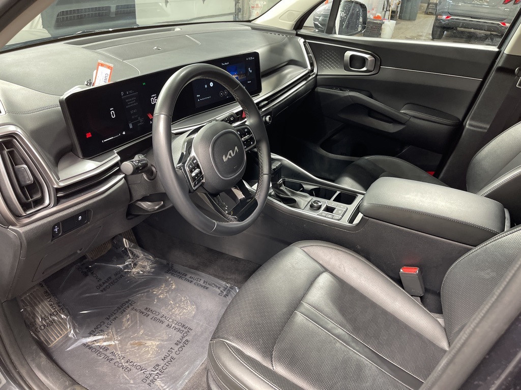 2024 Kia Sorento S photo 15