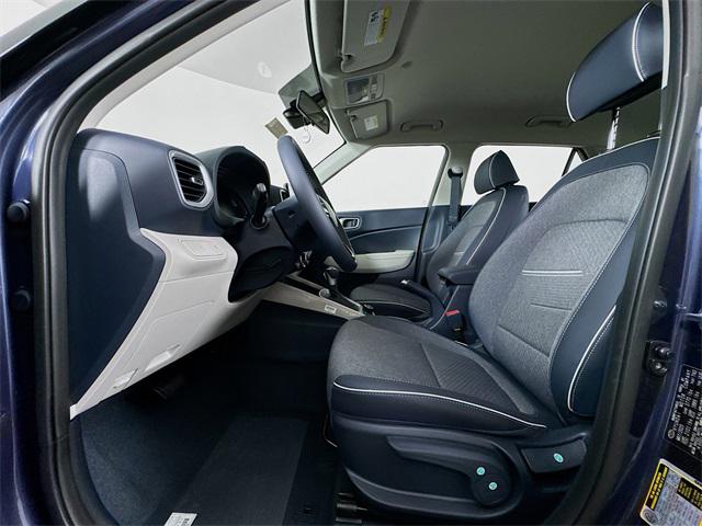 2025 Hyundai Venue Limited photo 30