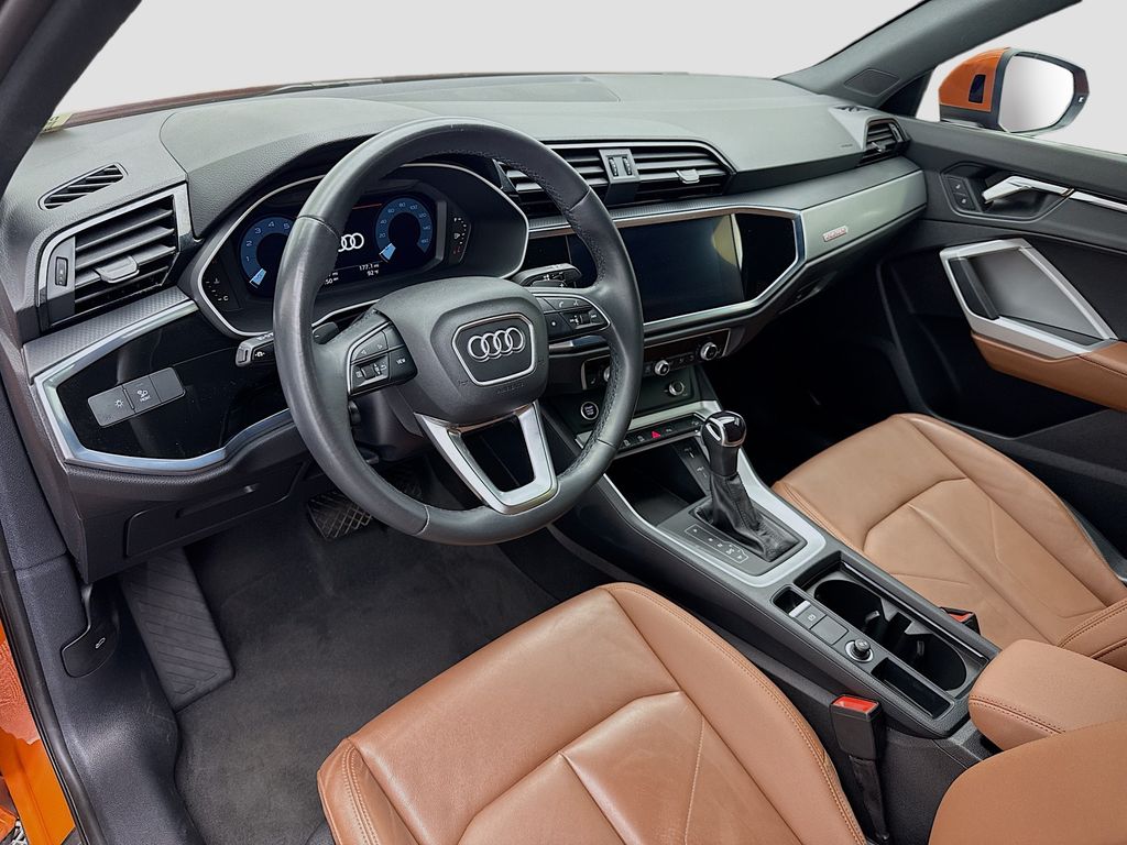 2022 Audi Q3 S line Premium Plus photo 6