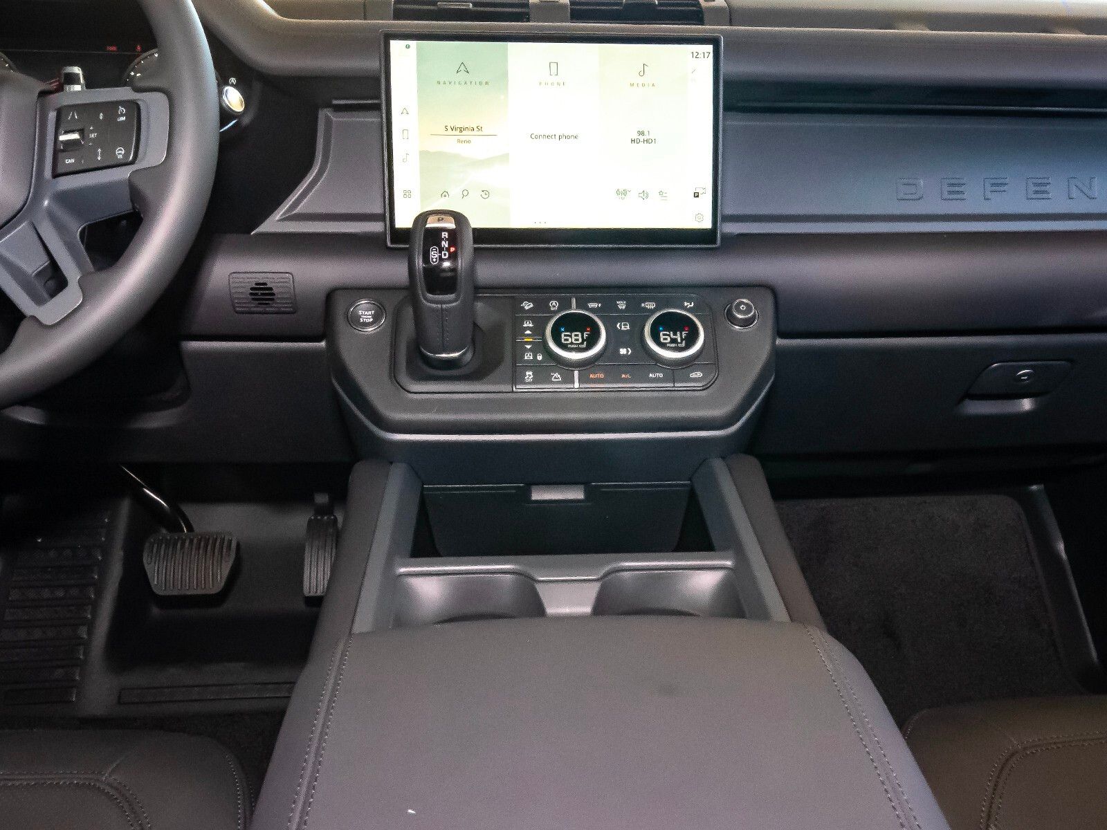 2025 Land Rover Defender 110 X-Dynamic SE photo 21