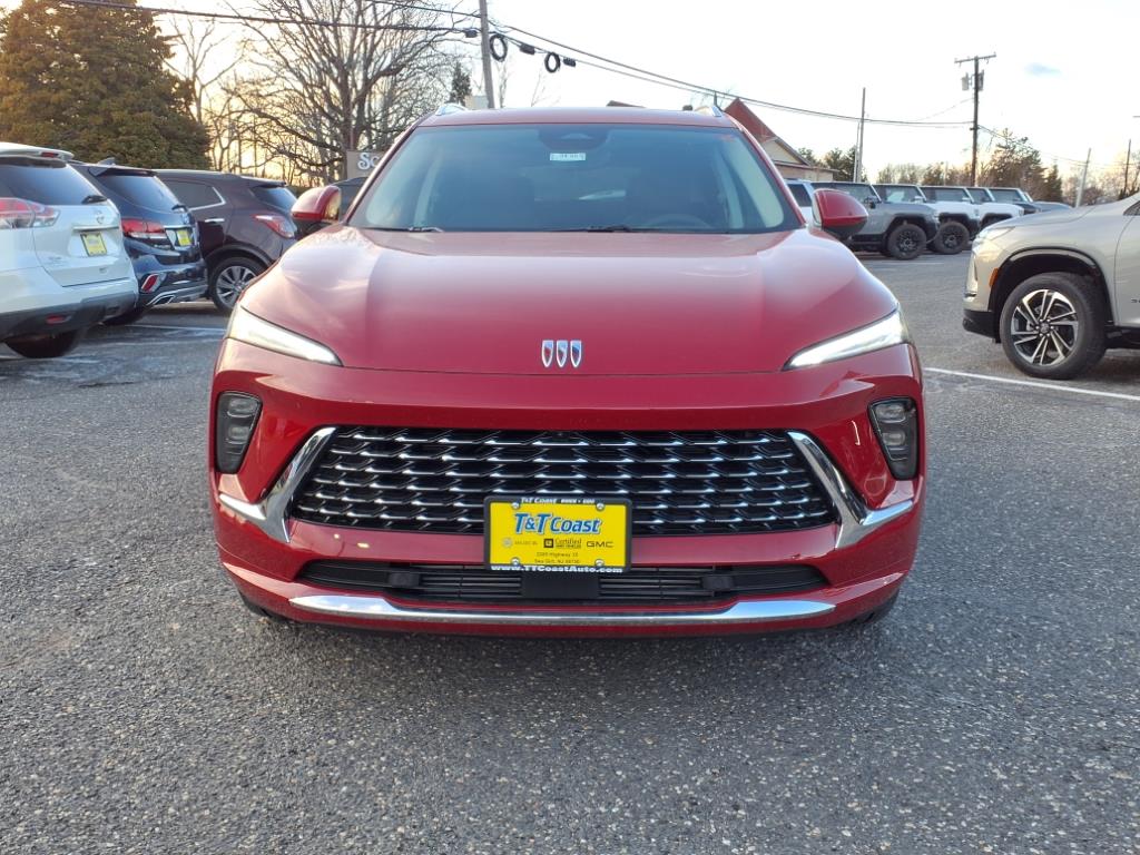 2025 Buick Envision Avenir photo 2