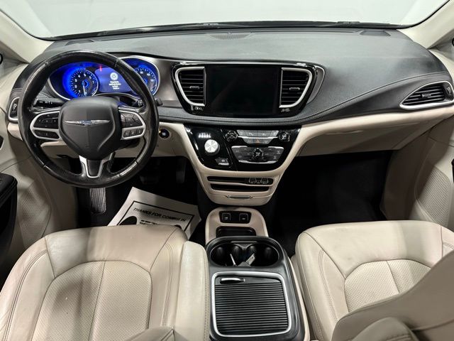 2021 Chrysler Pacifica Touring L photo 29