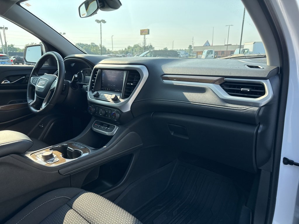 2023 Gmc Acadia SLE photo 8