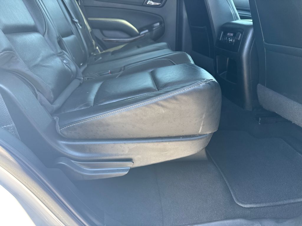 2019 Chevrolet Tahoe LT photo 15