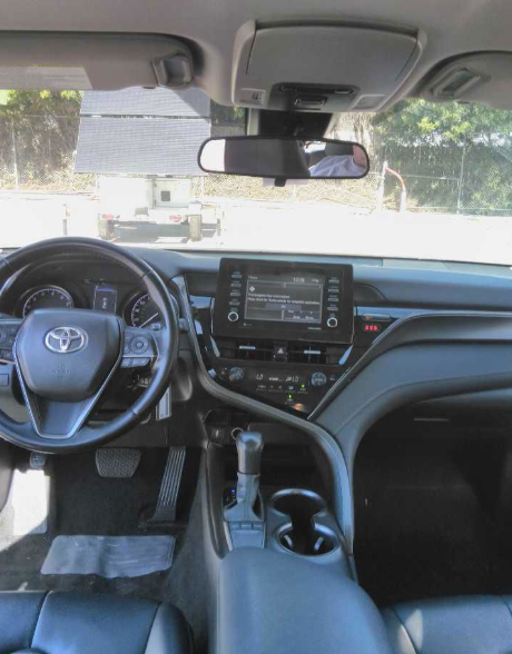 2023 Toyota Camry SE photo 3