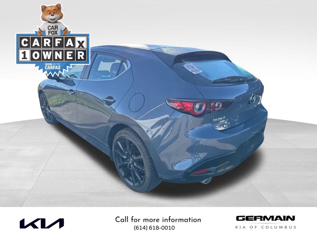 2024 Mazda Mazda3 2.5 s Carbon photo 2
