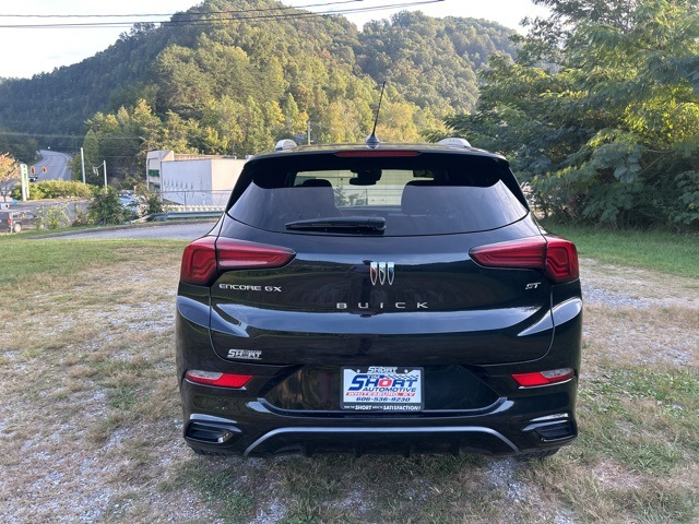 2024 Buick Encore GX Sport Touring photo 6