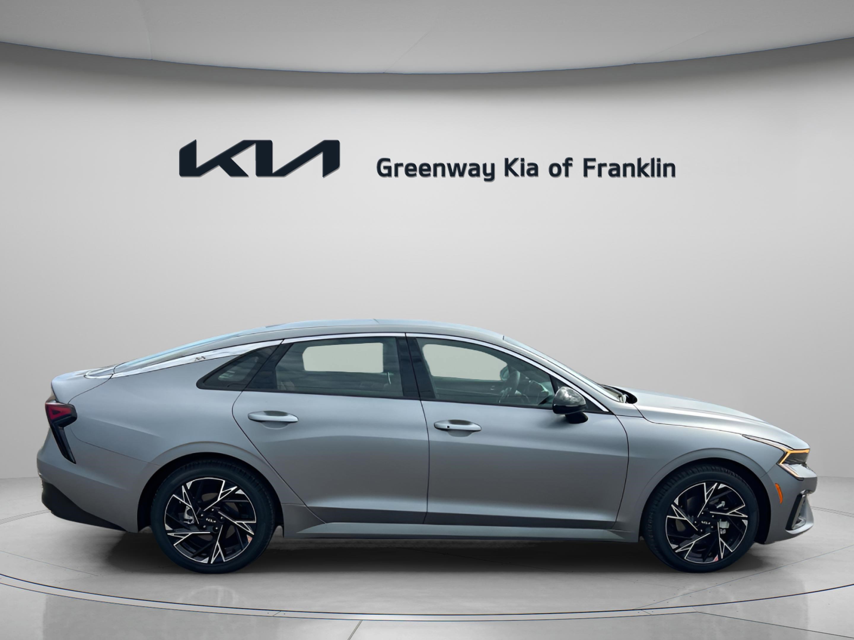 2026 Kia K5 GT-Line photo 8