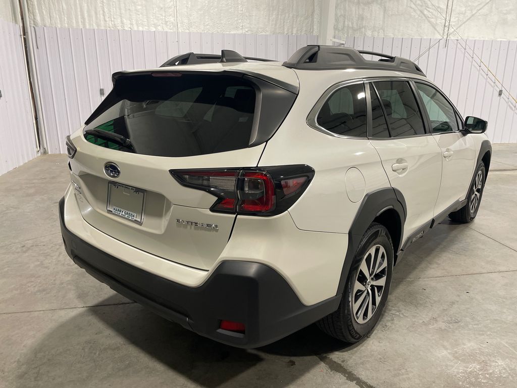 2023 Subaru Outback Premium photo 4