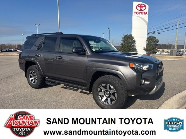 2020 Toyota 4Runner Off-Road's photo