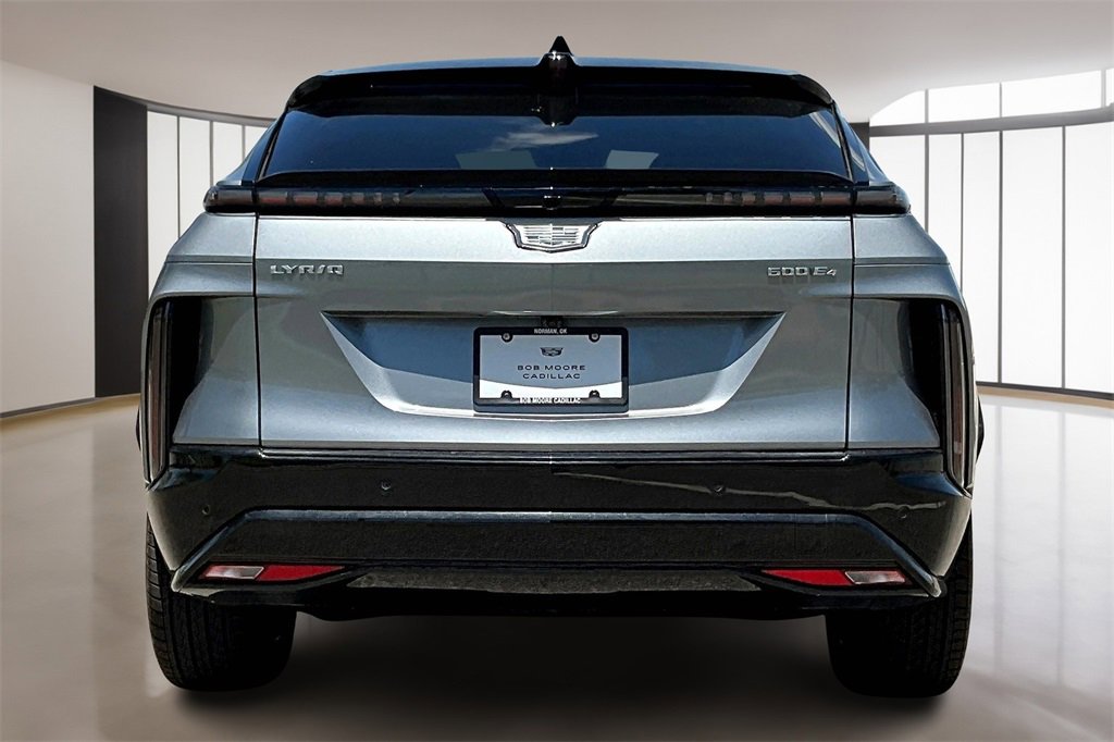 2025 Cadillac Lyriq Sport photo 3