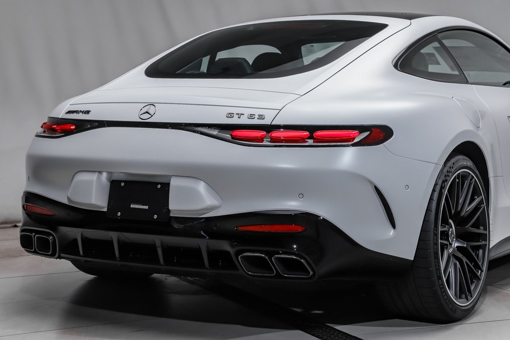 2025 Mercedes Benz AMG GT 63 photo 4