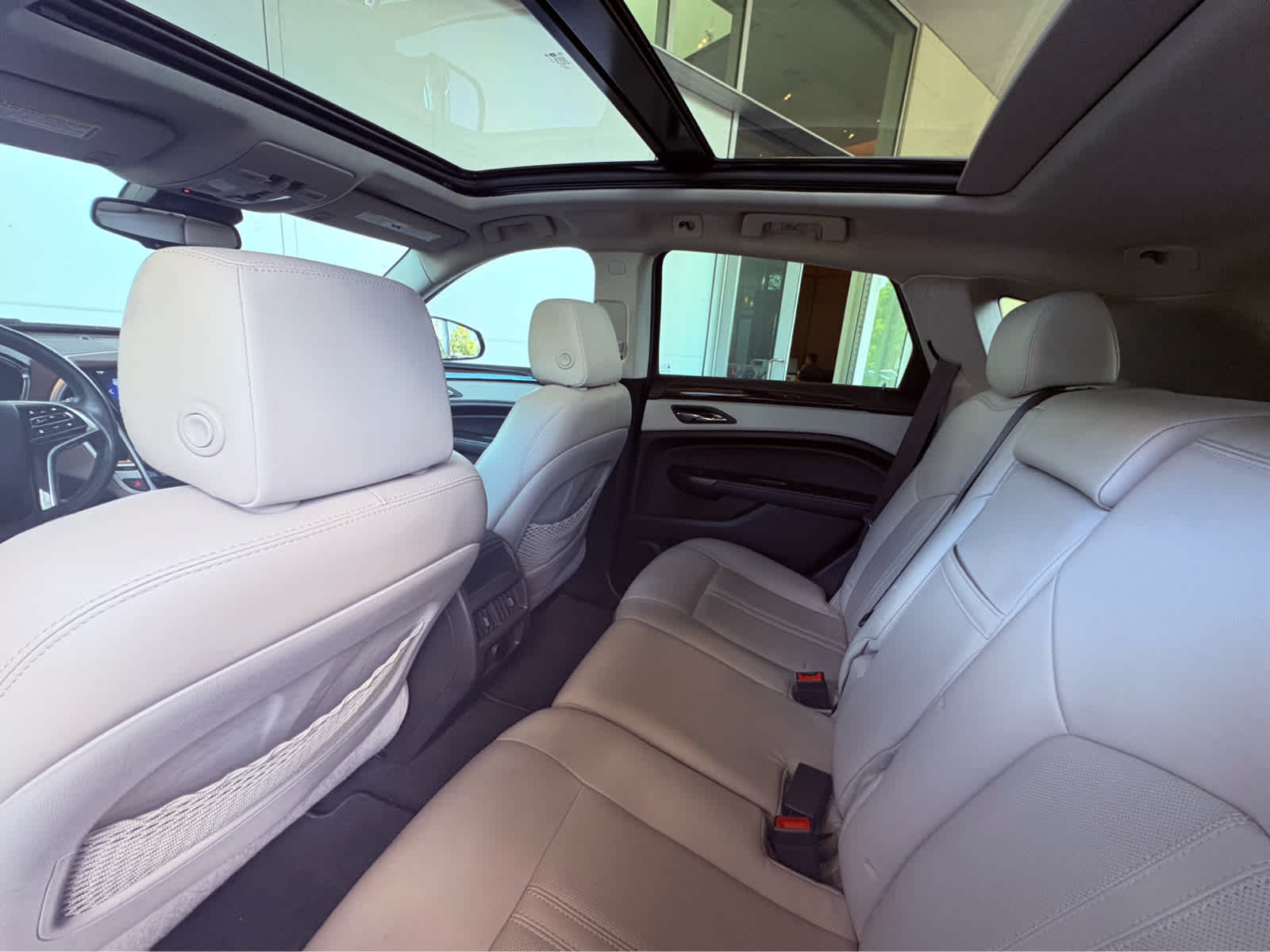 2015 Cadillac SRX Luxury photo 26