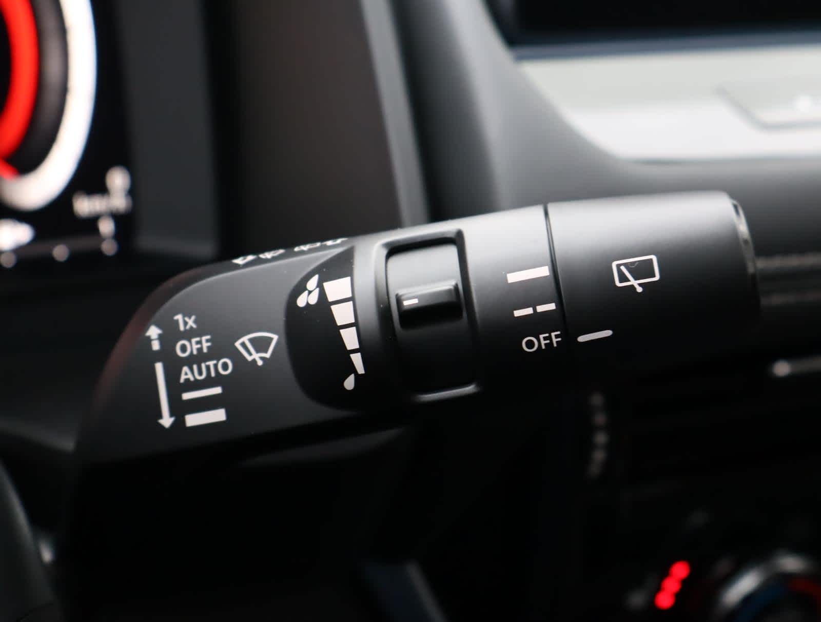 2025 Nissan Rogue SL photo 31