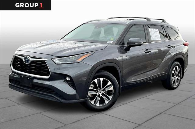 2023 Toyota Highlander XLE's photo