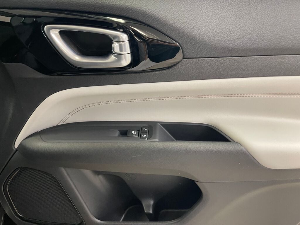 2022 Jeep Compass Limited photo 18