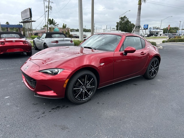 2025 Mazda MX-5 Miata Miata RF Grand Touring photo 3