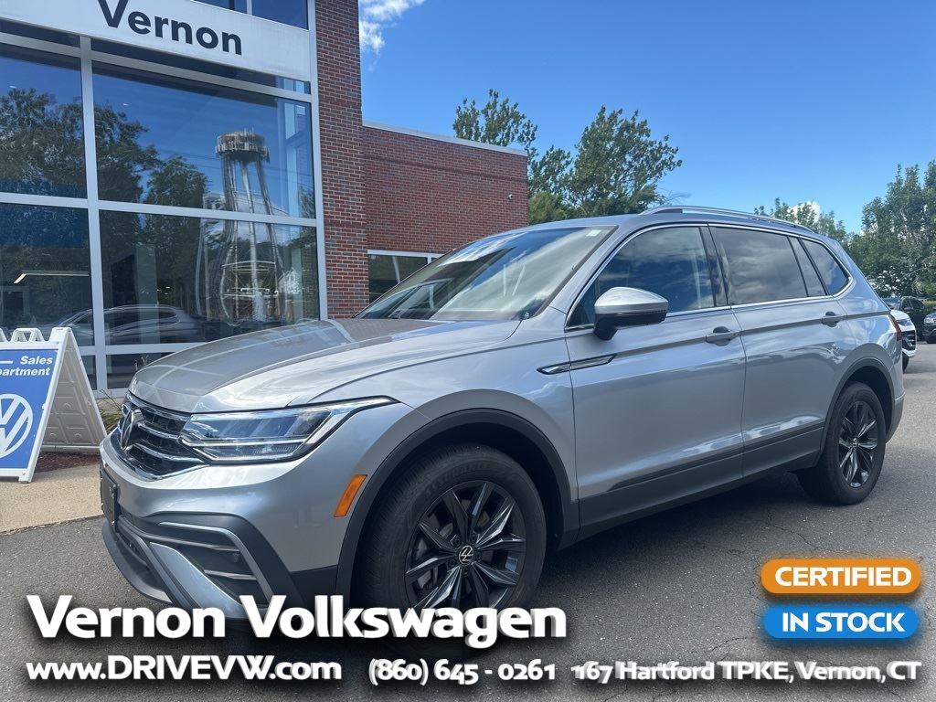 2024 Volkswagen Tiguan SE's photo