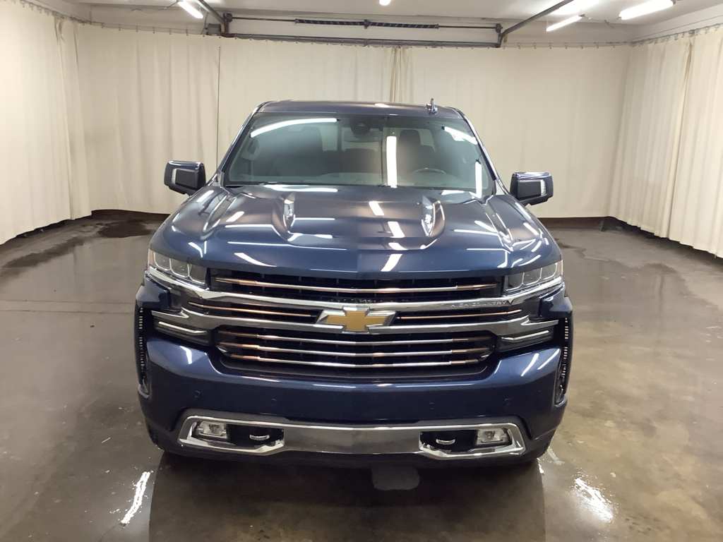 2022 Chevrolet Silverado 1500 High Country photo 2