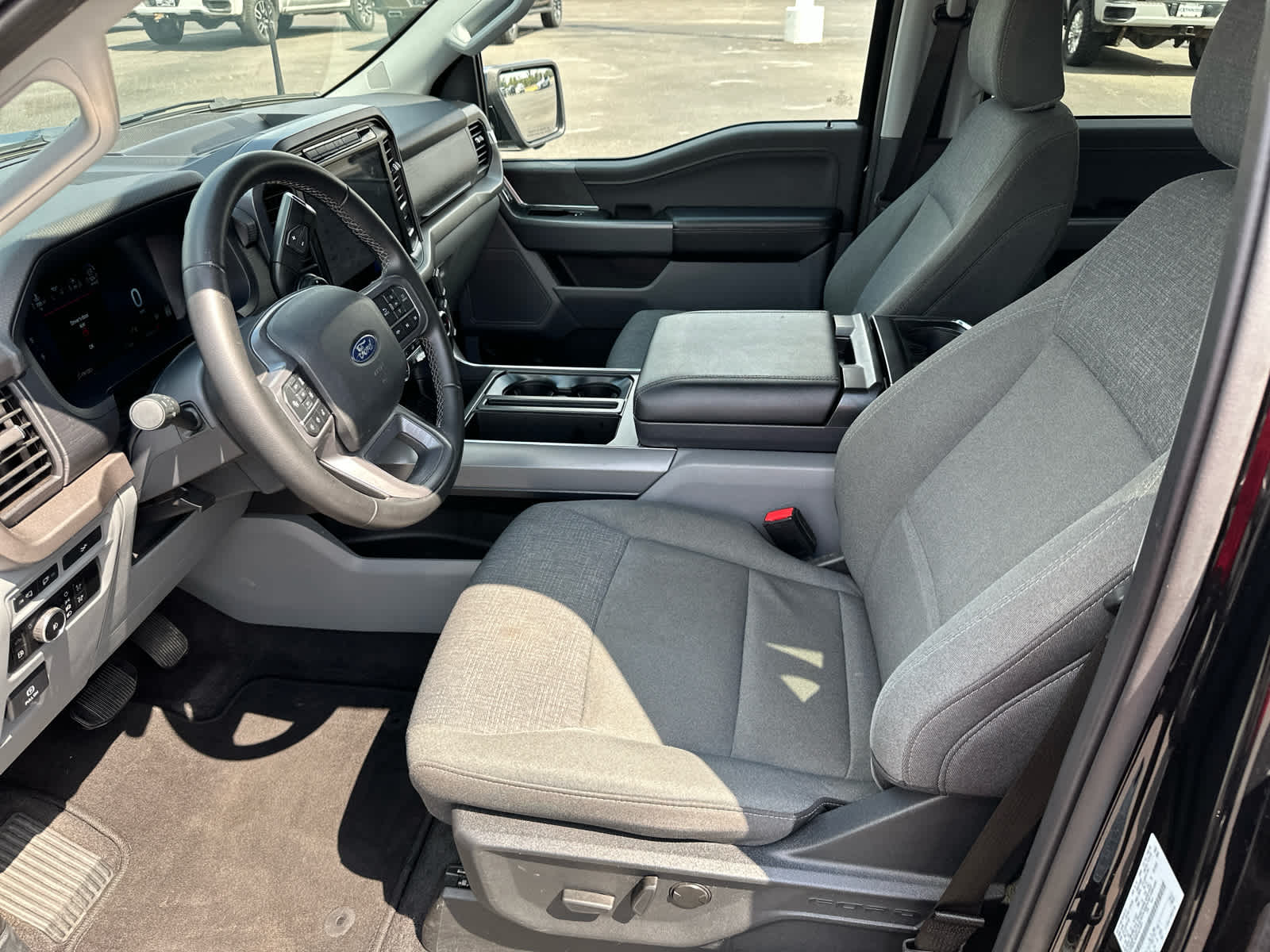 2024 Ford F-150 XLT photo 9