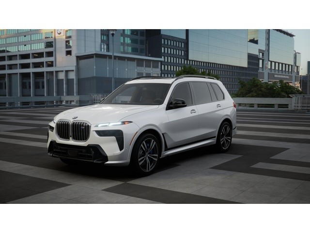 2025 BMW X7 M60i