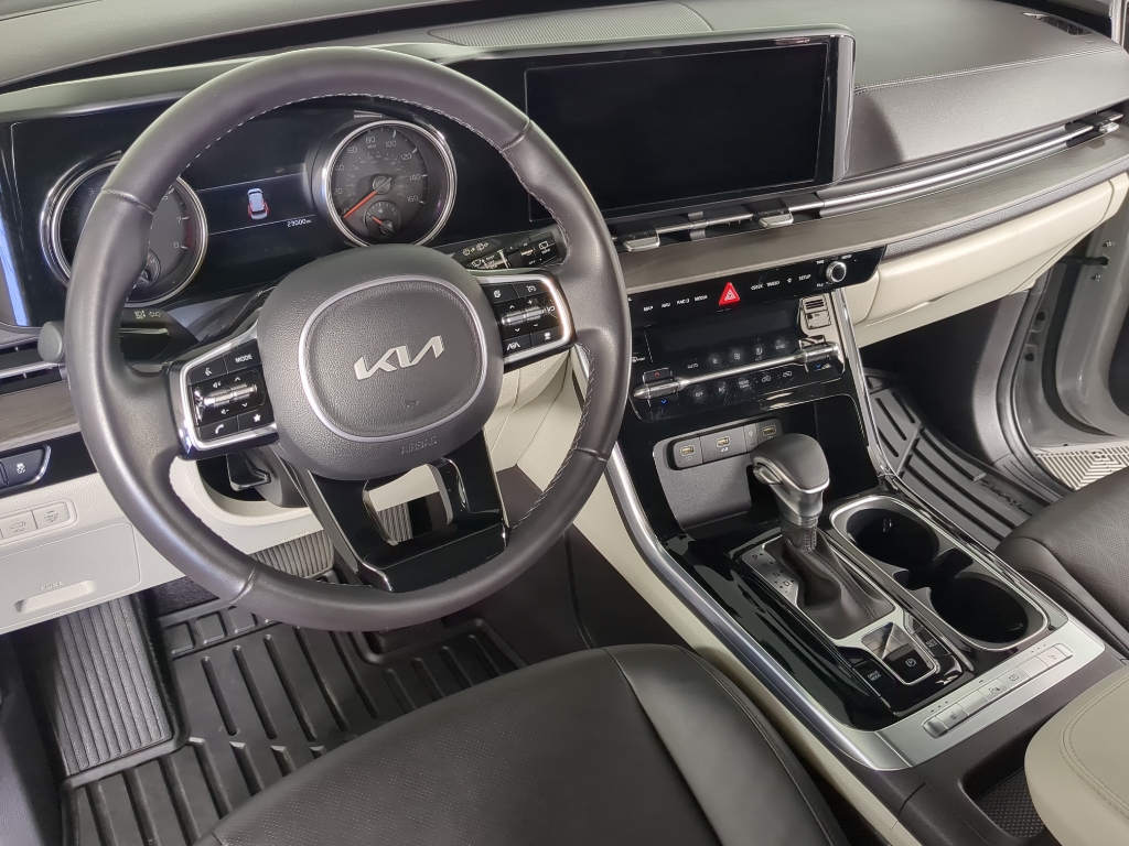 2024 Kia Carnival EX photo 20