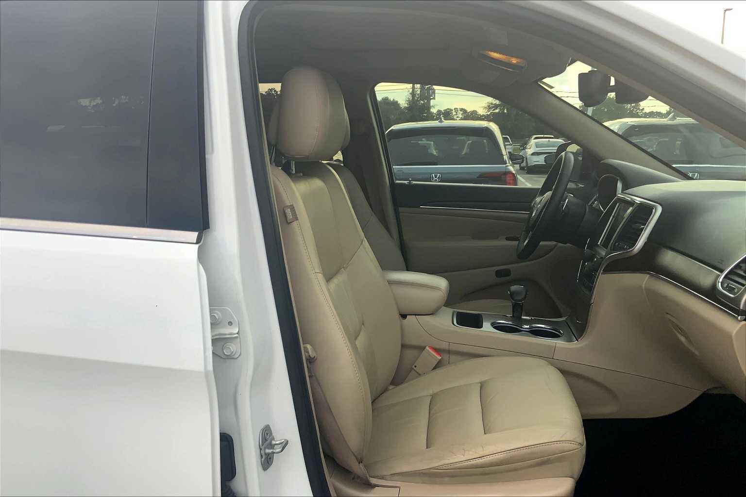 2015 Jeep Grand Cherokee Limited photo 8