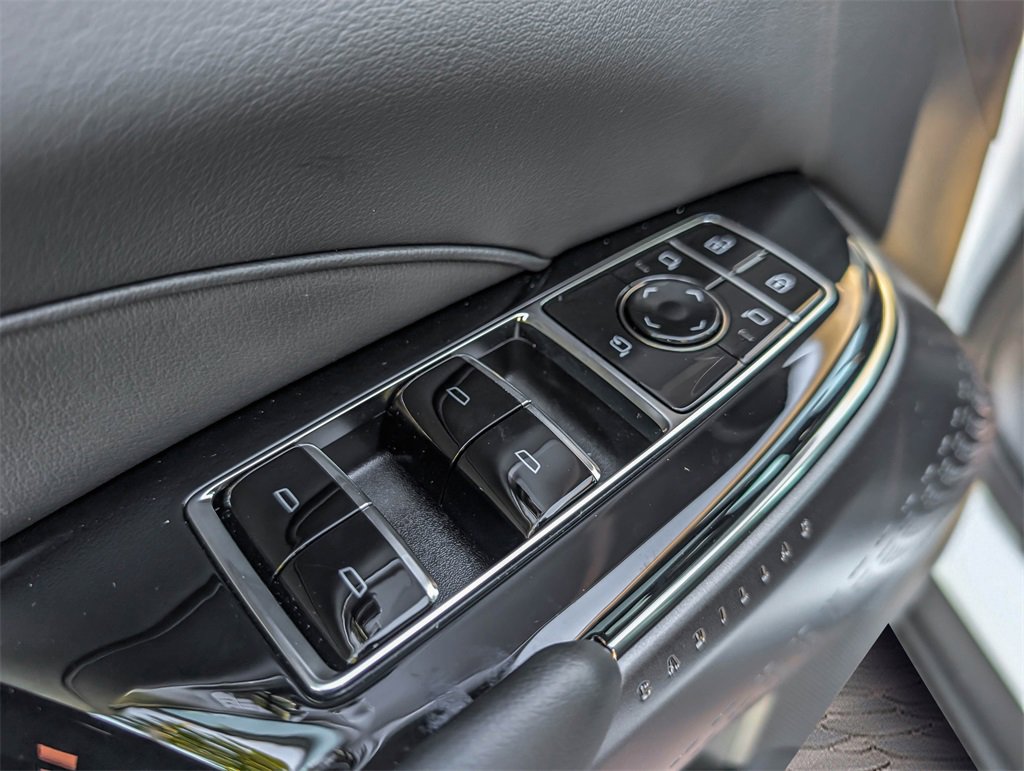2026 Cadillac Lyriq Luxury photo 13