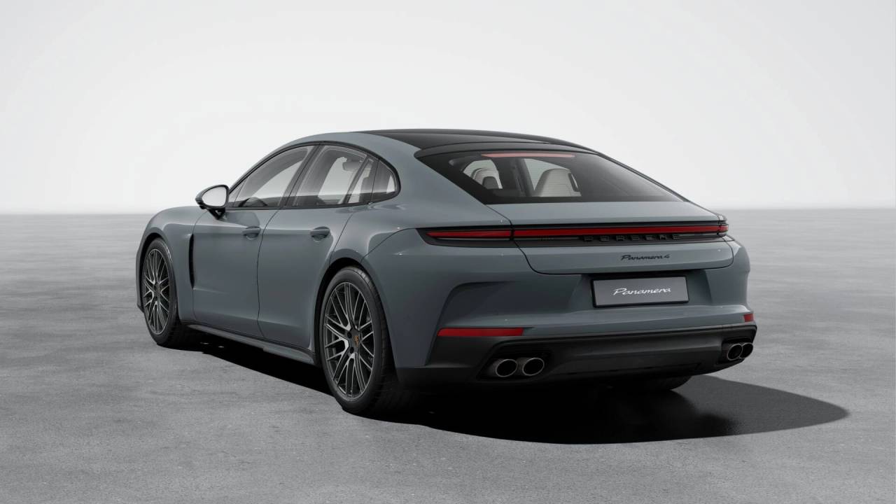 2025 Porsche Panamera 4 photo 3