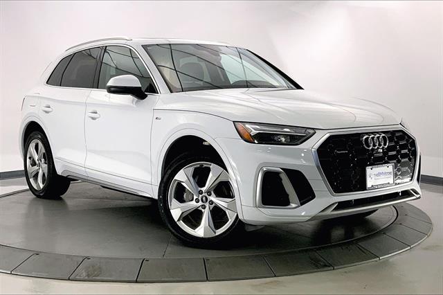 2022 Audi Q5 Premium Plus