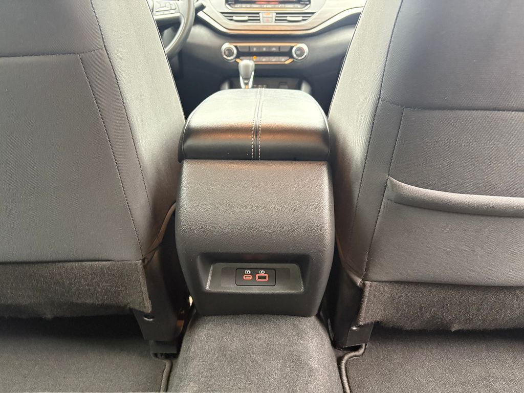2024 Nissan Altima 2.5 SV photo 22