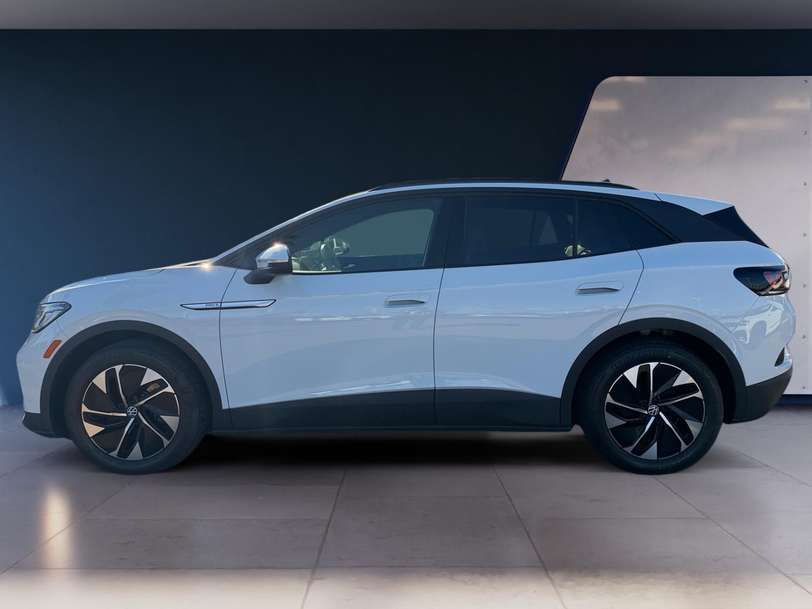 Used 2022 Volkswagen ID.4 PRO S with VIN WVGTMPE22NP073112 for sale in Laredo, TX